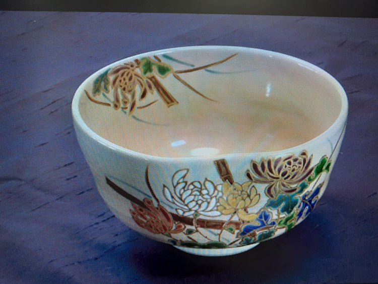 Tea bowl-4 色絵菊図